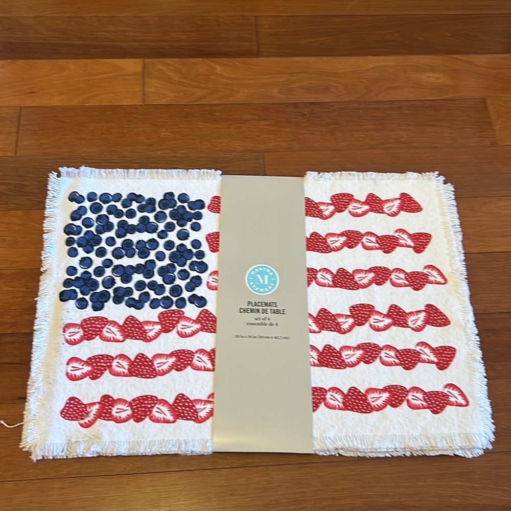 Martha Stewart Set Of 4 Placemats New Red White Blue Strawberries Blueberries
